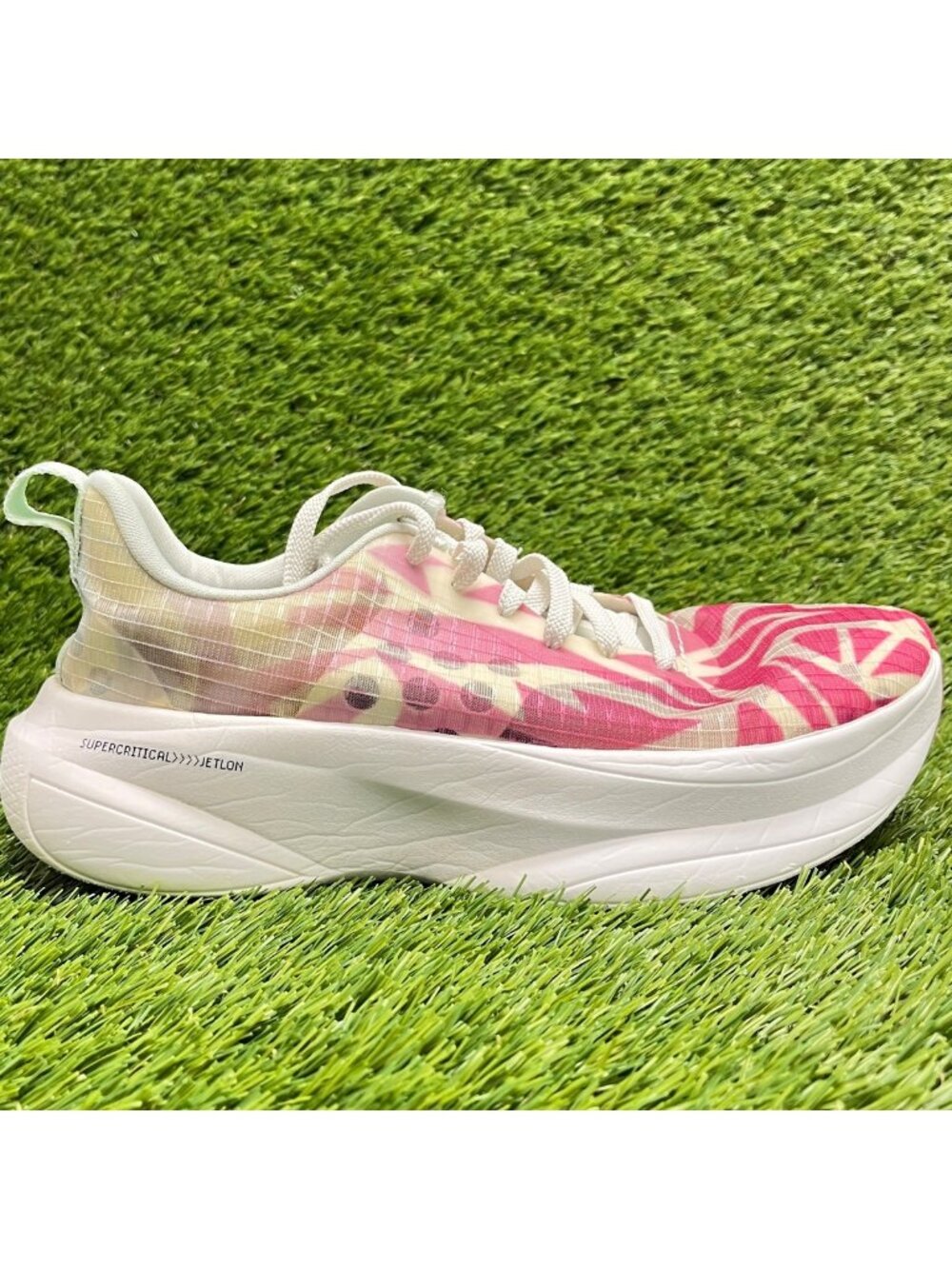 Brandblack Kaiju Womens Size 7 Pink Ivory White Athletic Running Shoes Sneakers